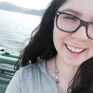 Meet your Posher, Deanna